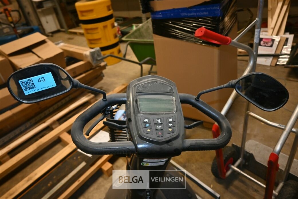 CAPRO scootmobiel – foto 8 – kavel bij Belga Veilingen