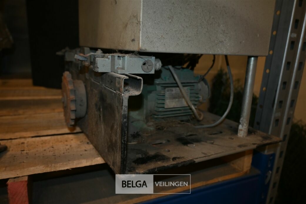 Tandwiel – foto 2 – kavel bij Belga Veilingen