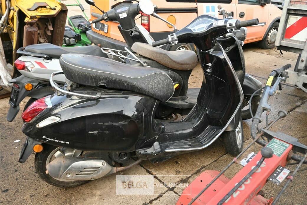 VESPA PRIMAVERA scooter – foto 2 – kavel bij Belga Veilingen