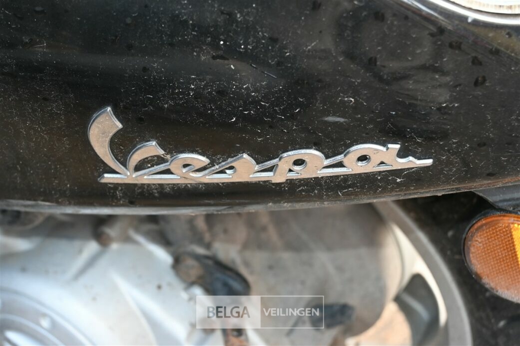 VESPA PRIMAVERA scooter – foto 5 – kavel bij Belga Veilingen