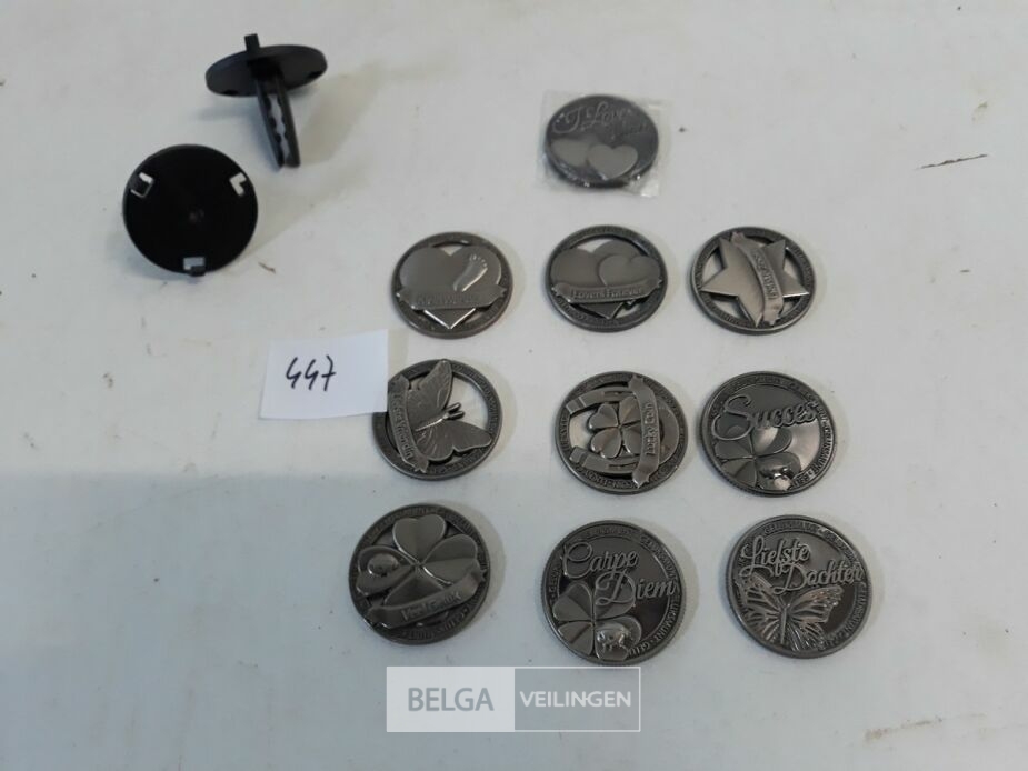 10 x Geluksmunt + 2 x houder – foto 2 – kavel bij Belga Veilingen, Oudsbergen