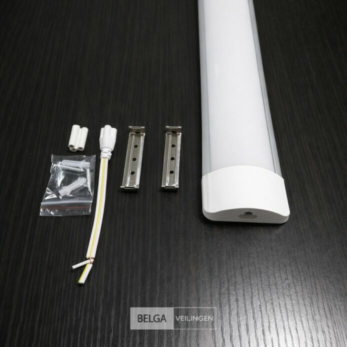 60 x LED Batten 45W – 150cm – 6500K Koud Wit – Koppelbaar – TETRA-150 – foto 3 – kavel bij Belga Veilingen