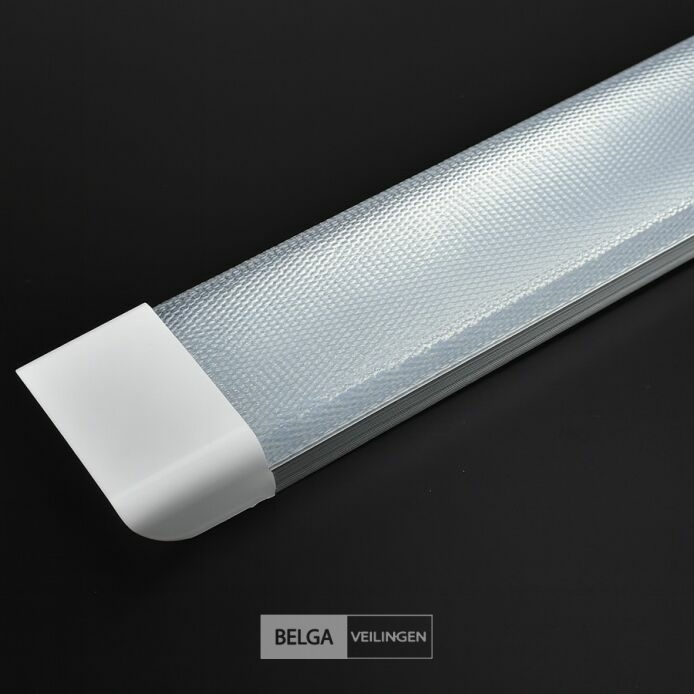 30 x LED-Batten met Lens – 120W – 120cm – 6500K Koud Wit – TETRA-LENS – foto 3 – kavel bij Belga Veilingen