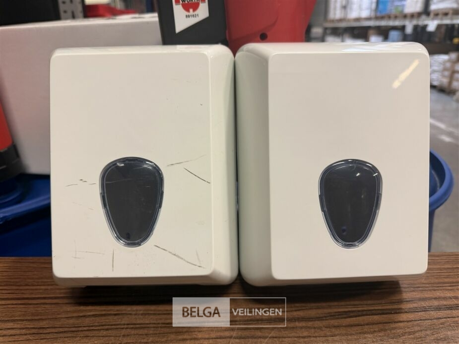 2x Tissuehouder – foto 2 – kavel bij Belga Veilingen