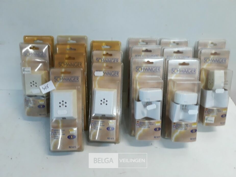 17 x Telefoonstekker + contactdoos mix – foto 2 – kavel bij Belga Veilingen, Oudsbergen