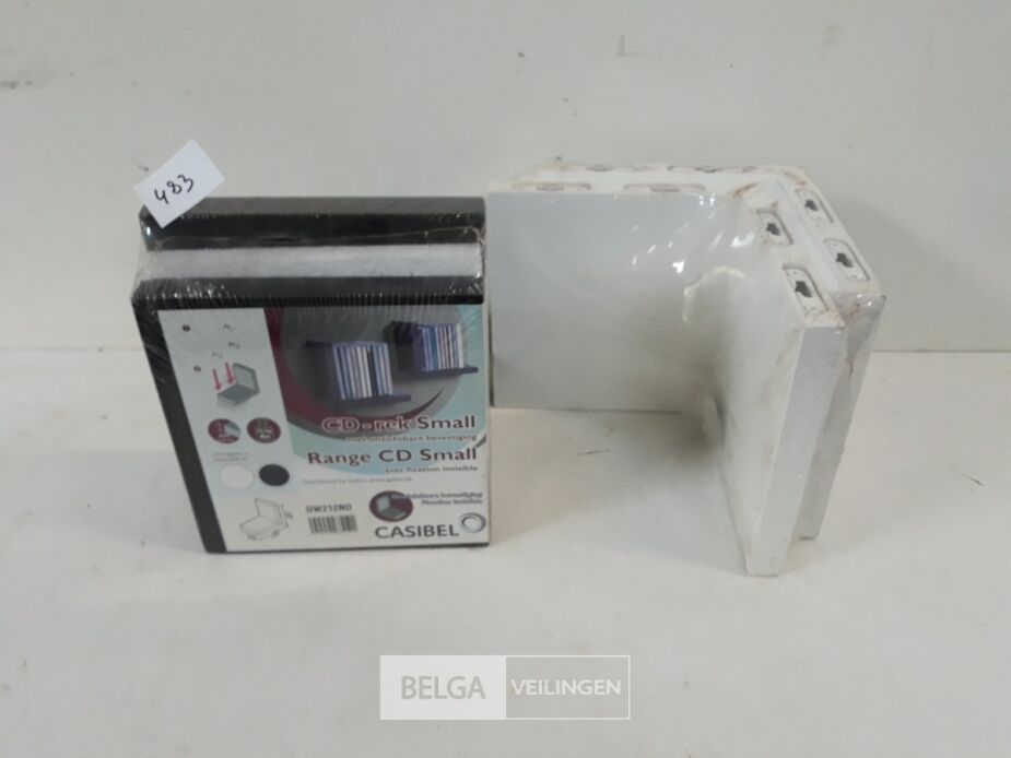 2 x Wandrek duo 1 set wit + 1 set zwart – foto 2 – kavel bij Belga Veilingen, Oudsbergen