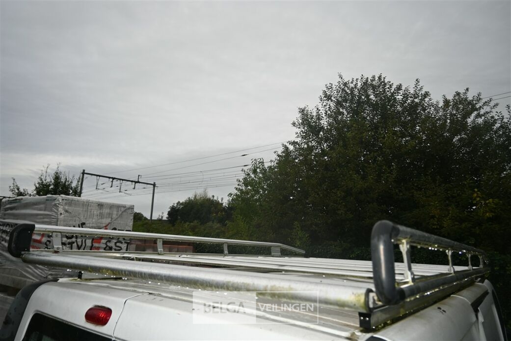 OPEL VIVARO lichte vrachtwagen – foto 7 – kavel bij Belga Veilingen