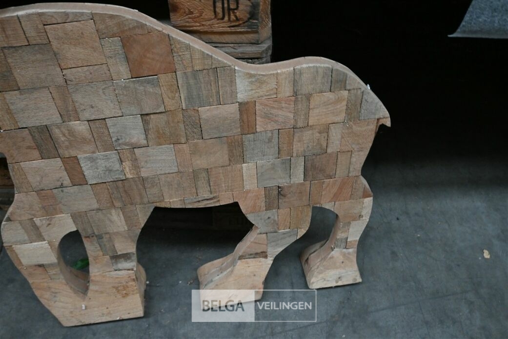 Houten eland – foto 4 – kavel bij Belga Veilingen, Lummen