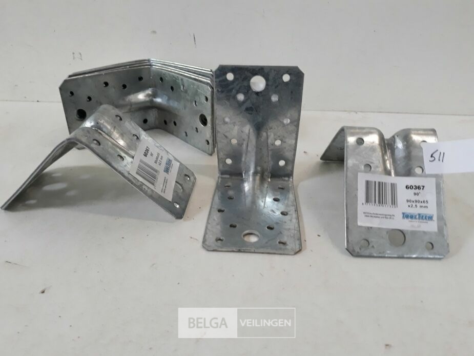 9 x Hoekanker zwaar 90x90 met ril – foto 4 – kavel bij Belga Veilingen, Oudsbergen