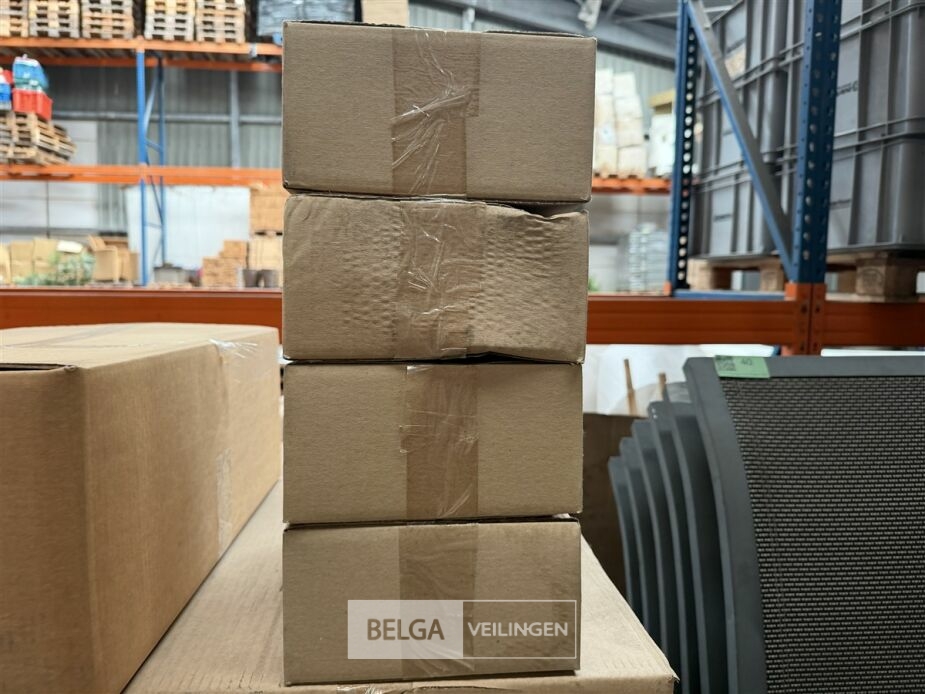 ± 55 Rollen plakband – foto 4 – kavel bij Belga Veilingen, Lummen