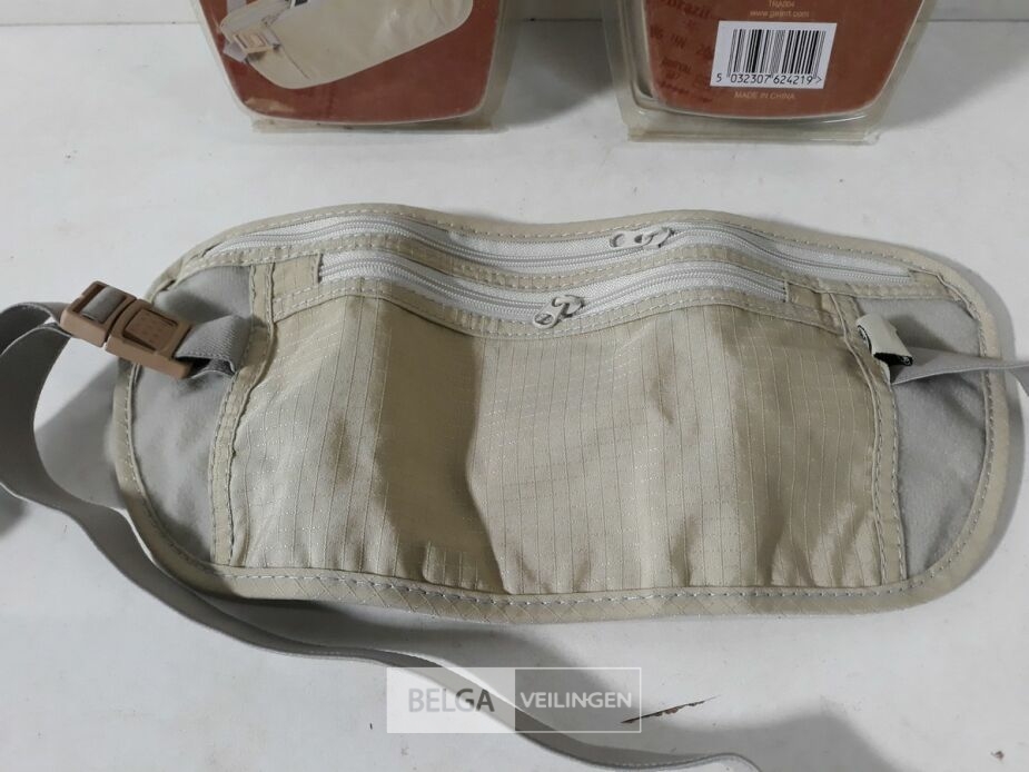 3 x Heuptas met 2 vakken met rits 13x27 cm – foto 3 – kavel bij Belga Veilingen, Oudsbergen