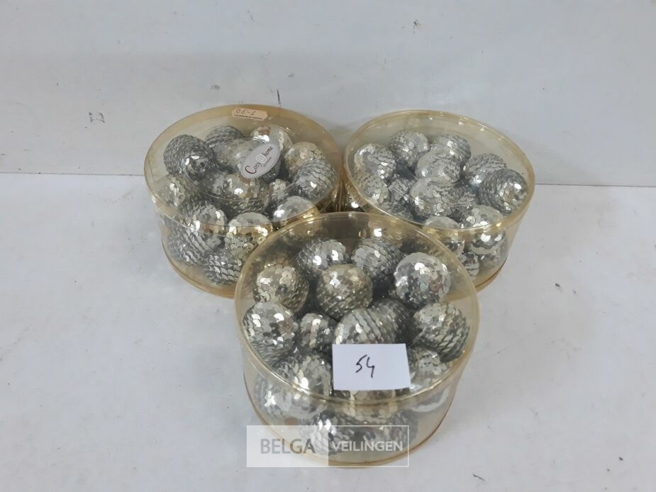 3 x Decoballen zilver 24 stuks 3 cm – foto 2 – kavel bij Belga Veilingen, Oudsbergen