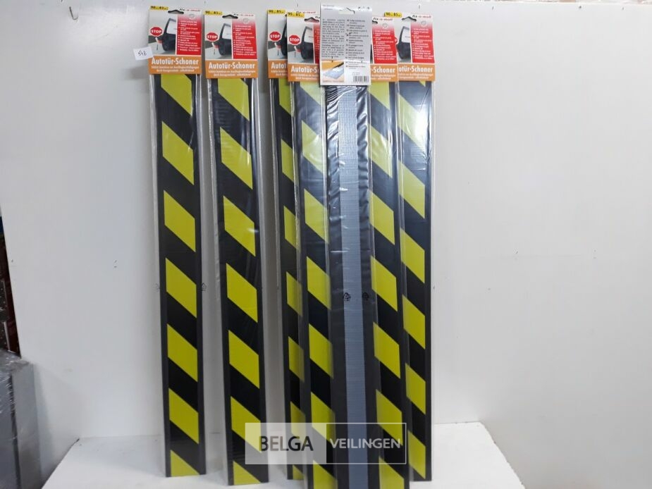 6 x Deurbescherming voor auto 90cmx85mm – foto 2 – kavel bij Belga Veilingen, Oudsbergen