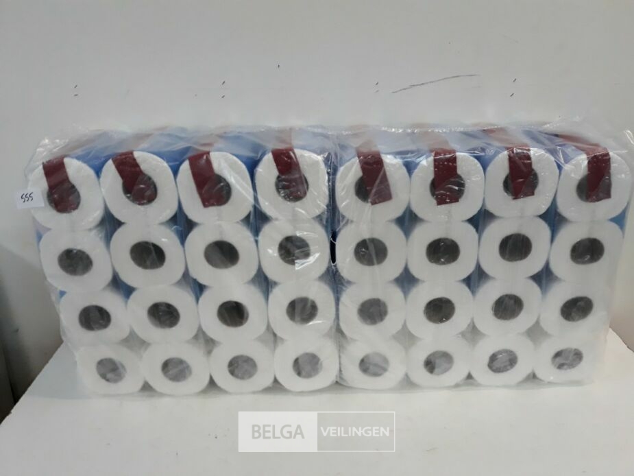 1 x WC papier 3 laags 64 rollen – foto 2 – kavel bij Belga Veilingen, Oudsbergen