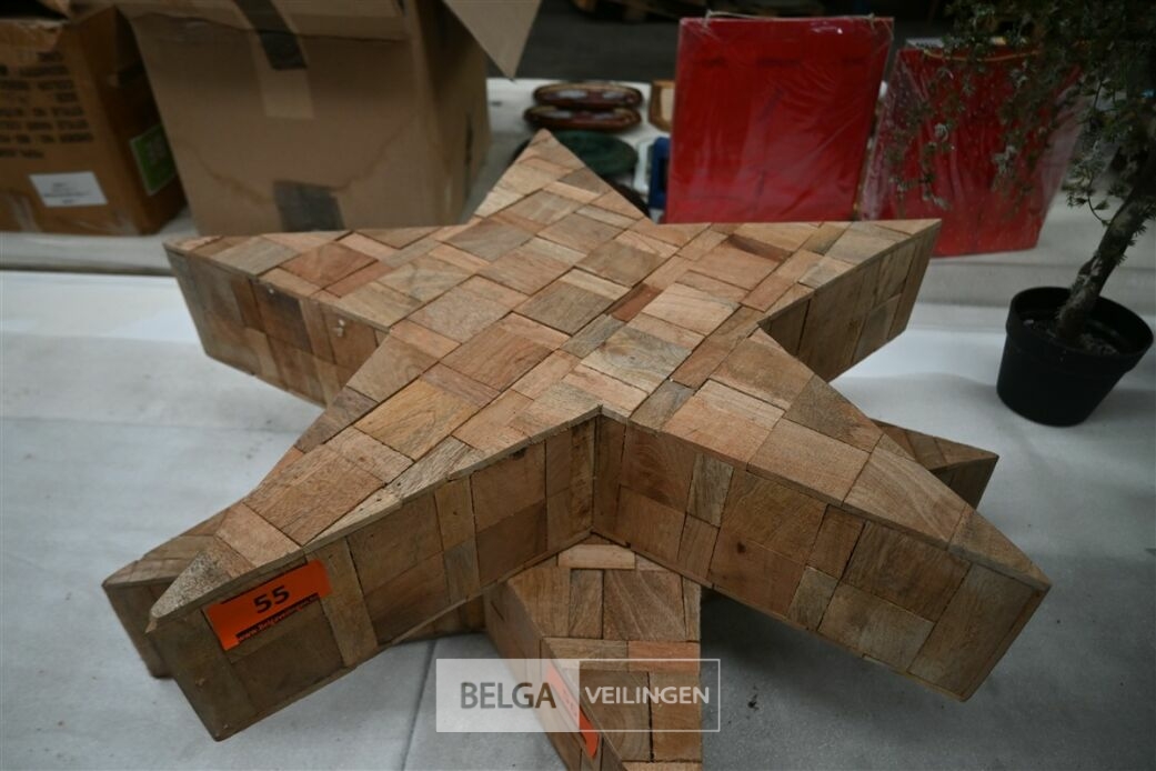Houten ster – foto 2 – kavel bij Belga Veilingen, Lummen