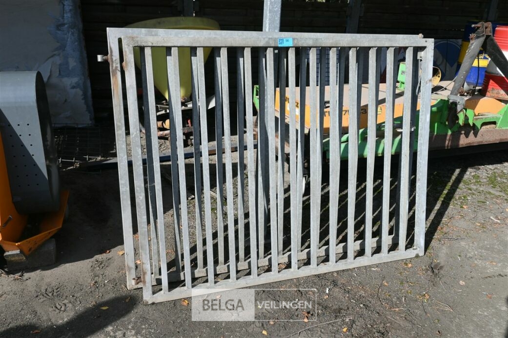 Lage 2-delige poort H120 cm – foto 3 – kavel bij Belga Veilingen