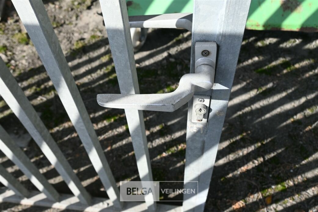 Lage 2-delige poort H120 cm – foto 4 – kavel bij Belga Veilingen
