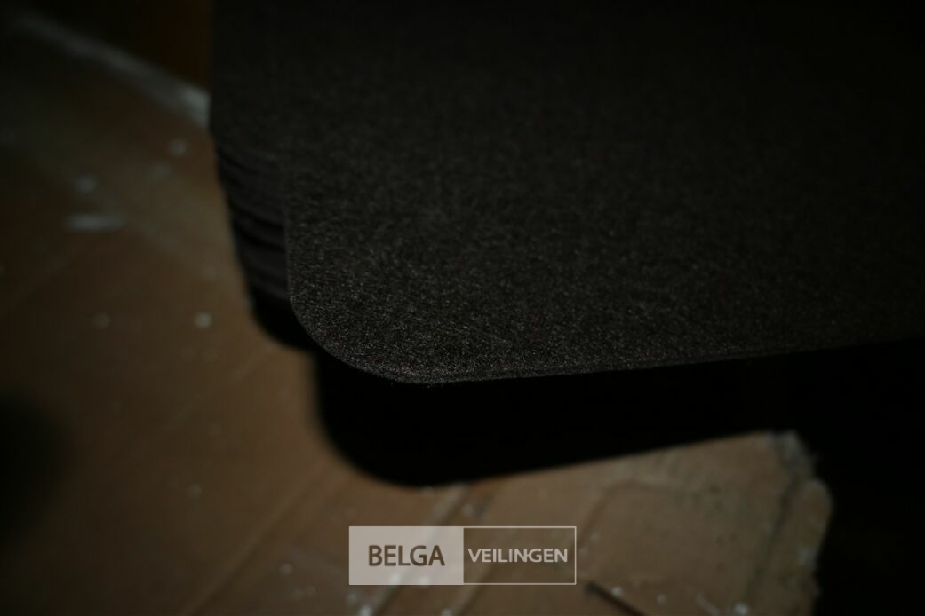 1 Doos met placemats – foto 5 – kavel bij Belga Veilingen, Lummen