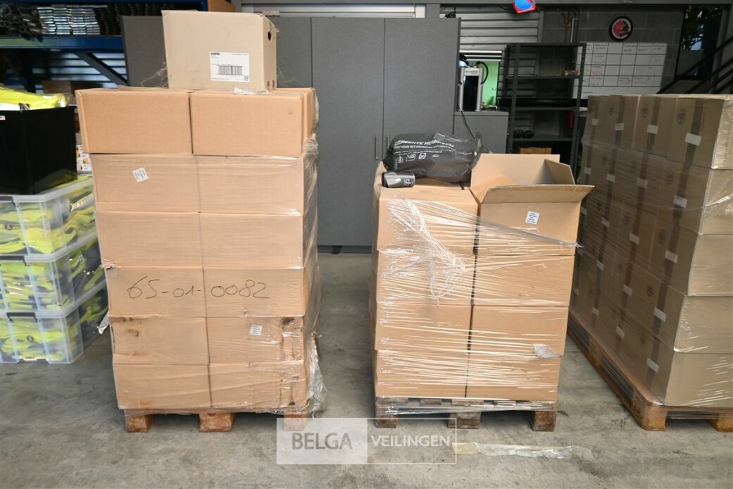 Grote partij restafvalzakken – foto 2 – kavel bij Belga Veilingen