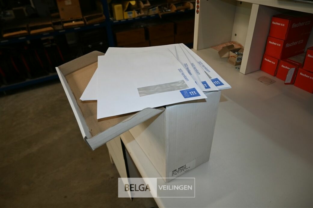 Partij A4 enveloppen – foto 3 – kavel bij Belga Veilingen