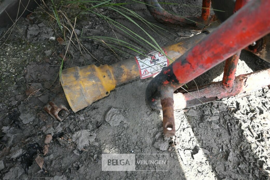 Strooibak – foto 5 – kavel bij Belga Veilingen