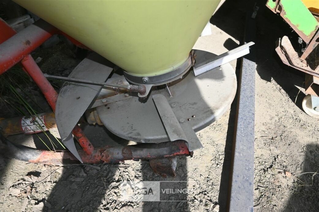 Strooibak – foto 6 – kavel bij Belga Veilingen
