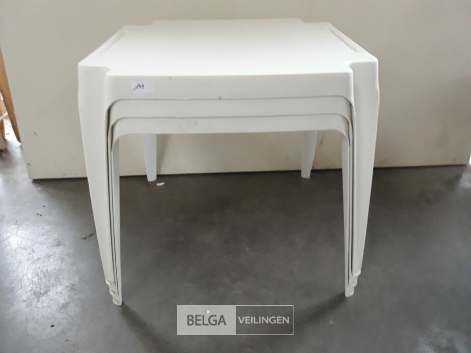 2 x Bijzet tafel pvc wit – foto 2 – kavel bij Belga Veilingen, Oudsbergen