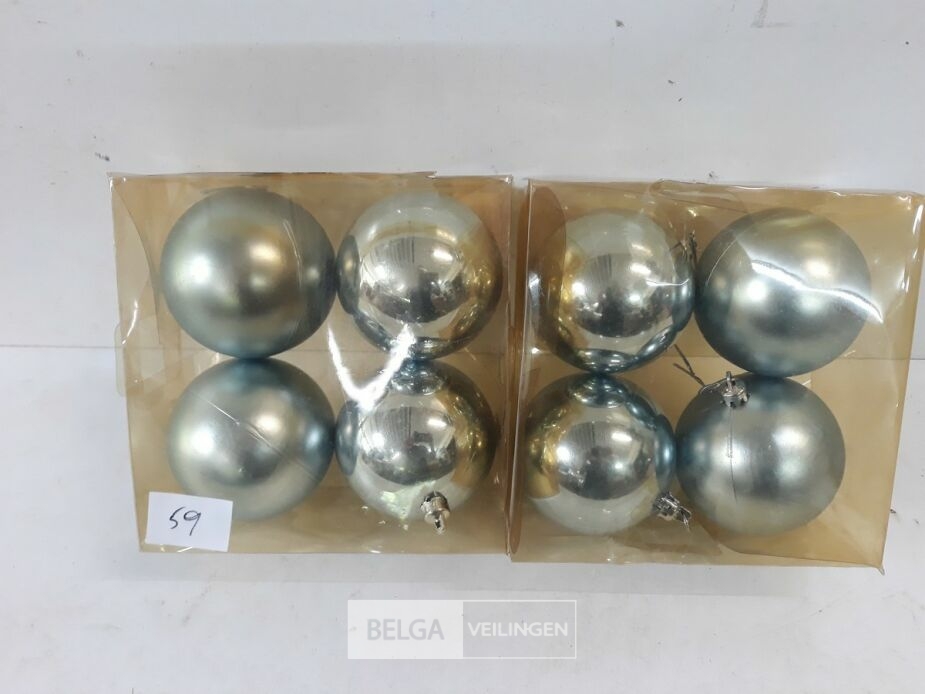 2 x Kerstballen pvc 4 stuks zilver – foto 2 – kavel bij Belga Veilingen, Oudsbergen