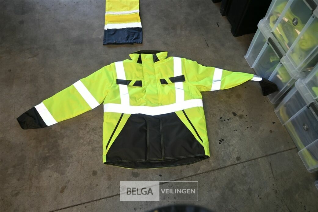 Partij werkkledij – foto 5 – kavel bij Belga Veilingen