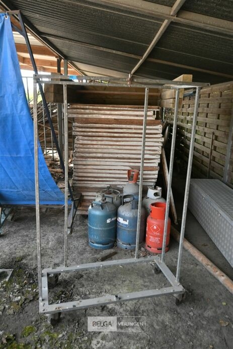 Laadkar voor stoelen – foto 3 – kavel bij Belga Veilingen