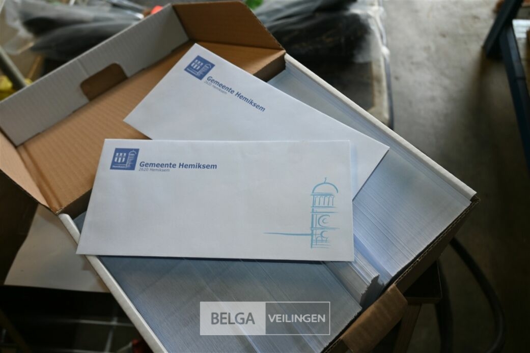 Partij enveloppen – foto 5 – kavel bij Belga Veilingen