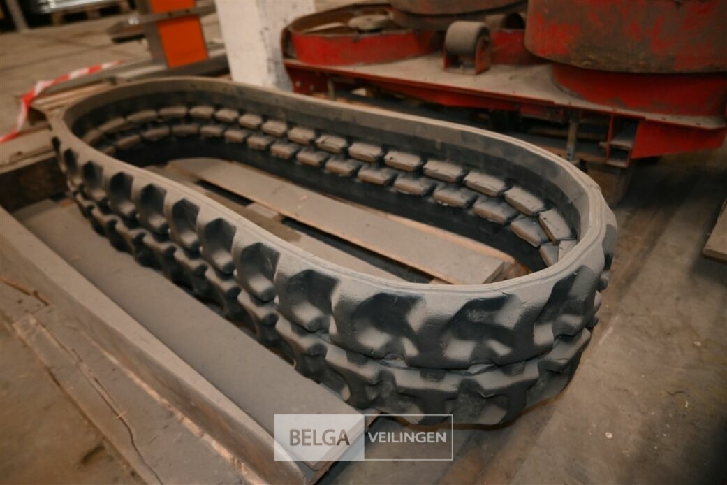 Rc Rupsband Rupsband en vorkenset | Belga Veilingen Auctions - Enchères