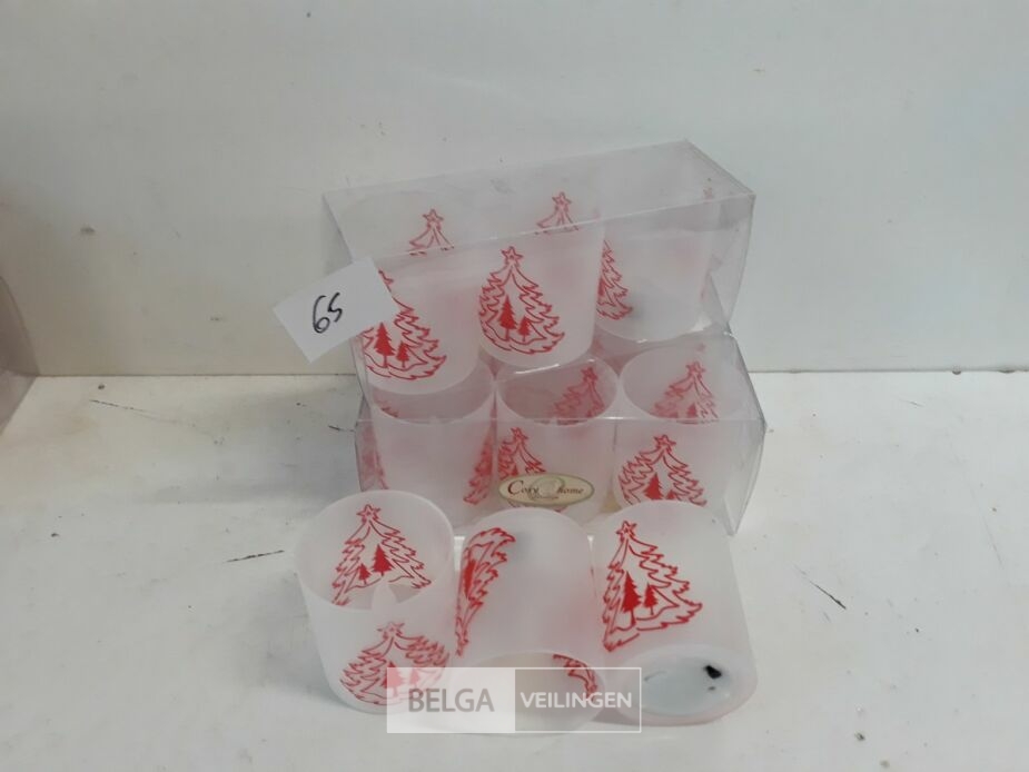 4 x T-licht in pvc potje 3 stuks op batterij – foto 3 – kavel bij Belga Veilingen, Oudsbergen
