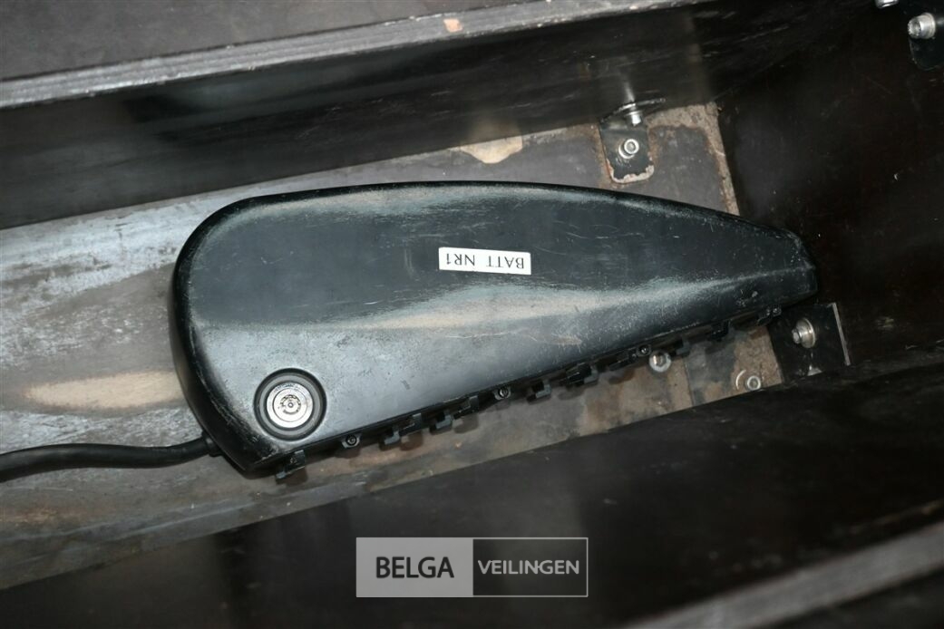 BAFANG elektrische bakfiets met batterij – foto 8 – kavel bij Belga Veilingen