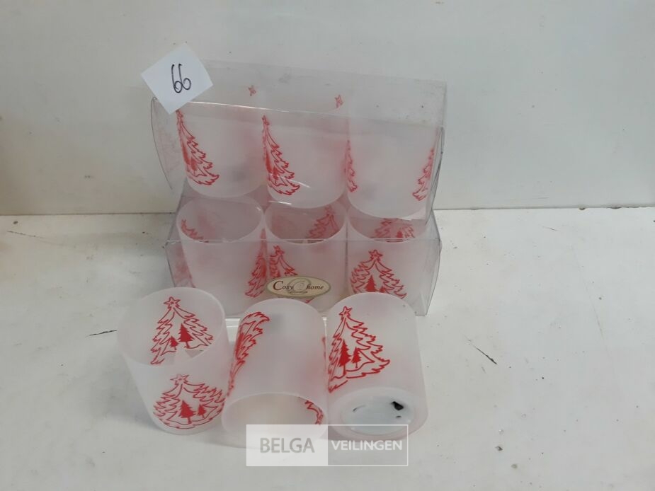 4 x T-licht in pvc potje 3 stuks op batterij – foto 2 – kavel bij Belga Veilingen, Oudsbergen