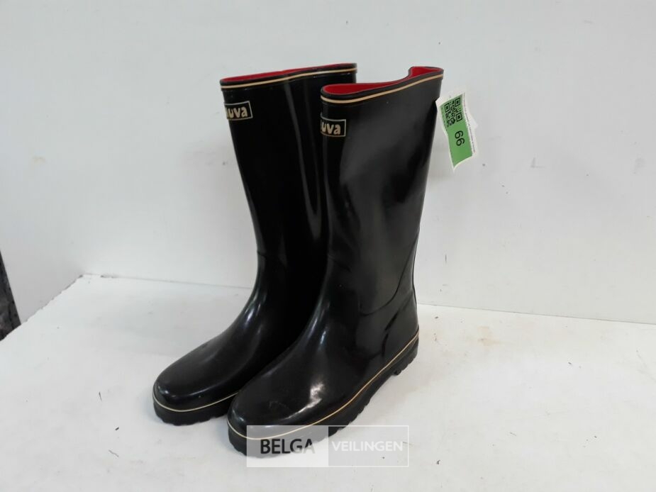 1 x Rubberen laarzen 40 zwart Chuva – foto 2 – kavel bij Belga Veilingen, Oudsbergen