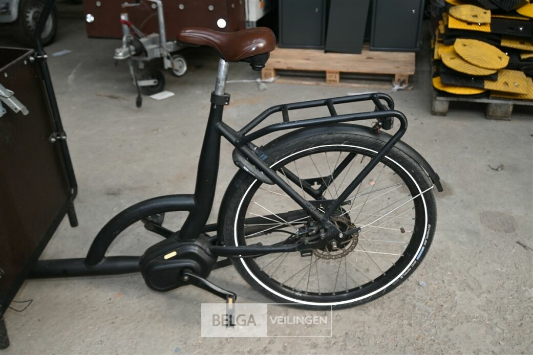 BAFANG elektrische bakfiets met batterij en lader – foto 10 – kavel bij Belga Veilingen