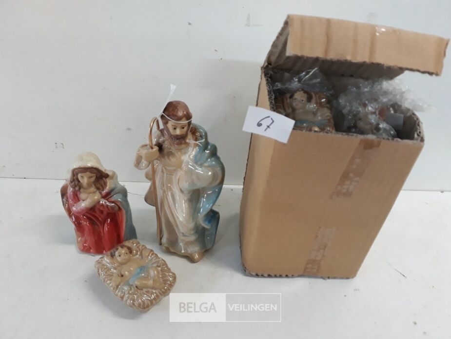 2 x Kerstfiguren 4-19 cm – foto 2 – kavel bij Belga Veilingen, Oudsbergen