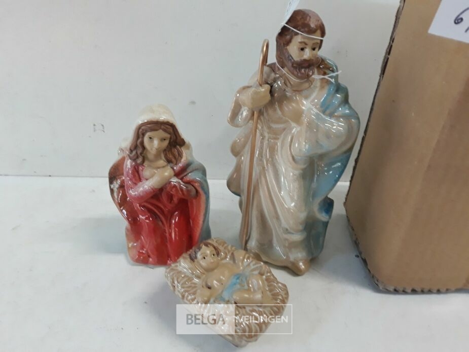 2 x Kerstfiguren 4-19 cm – foto 3 – kavel bij Belga Veilingen, Oudsbergen