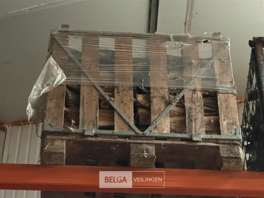 1 Palletbox hard hout – foto 2 – kavel bij Belga Veilingen, Lummen