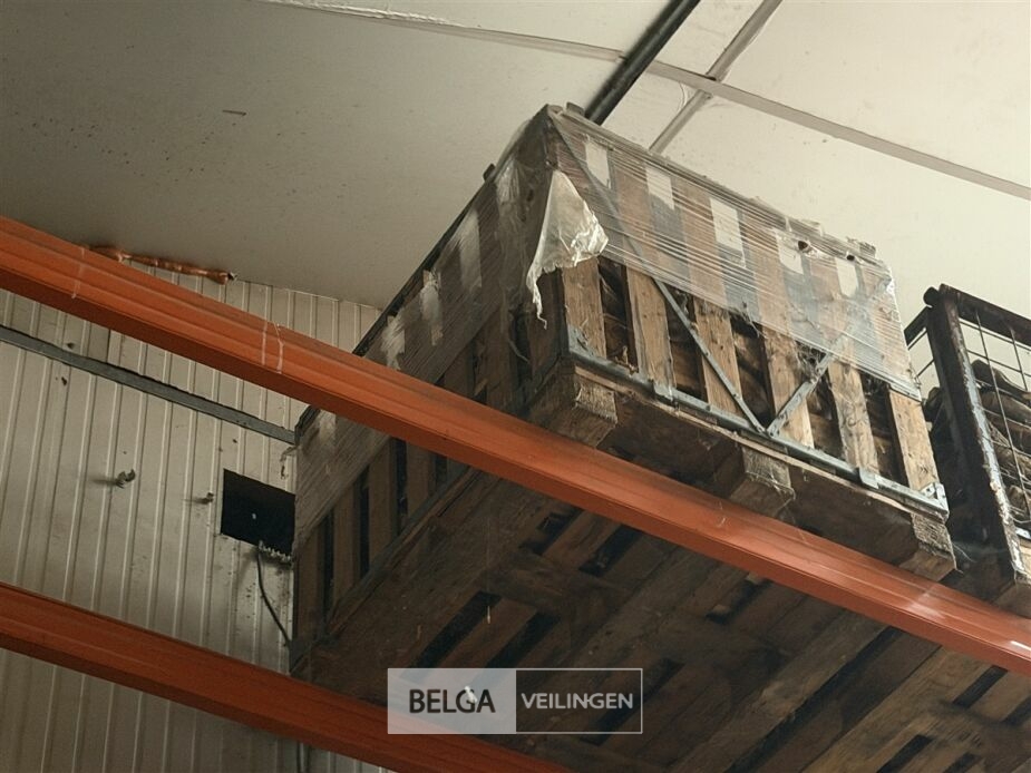 1 Palletbox hard hout – foto 3 – kavel bij Belga Veilingen, Lummen