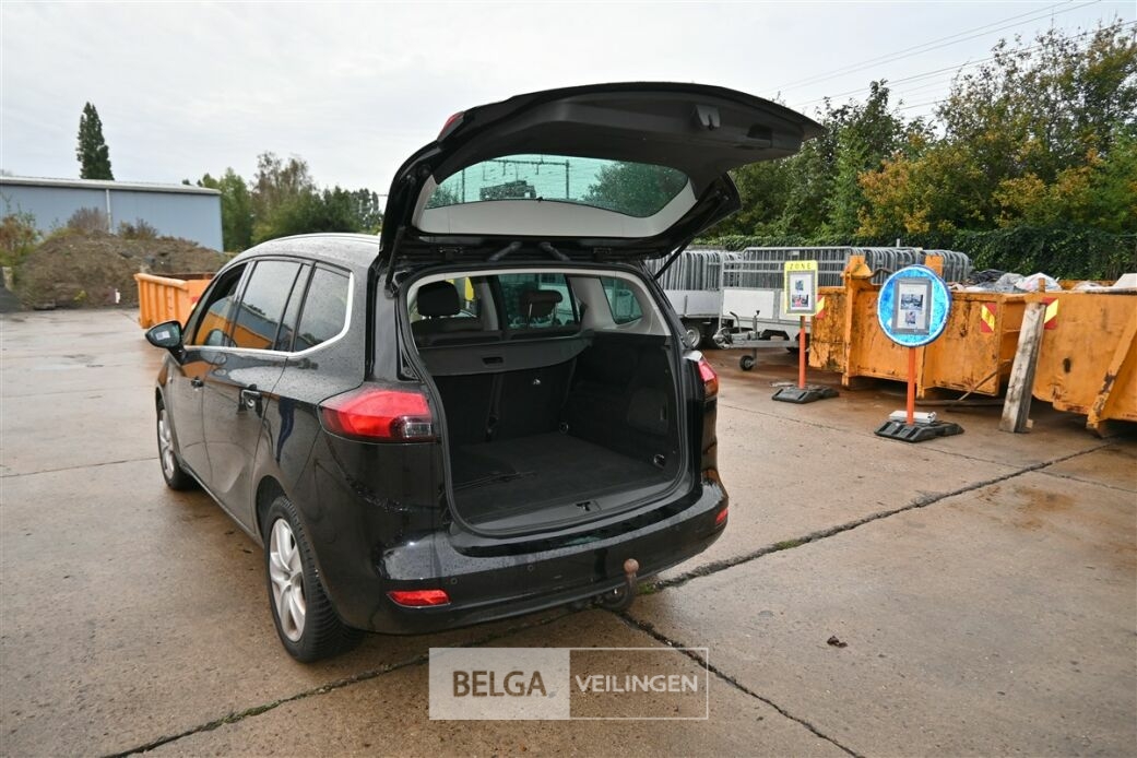 Opel zafira – foto 4 – kavel bij Belga Veilingen