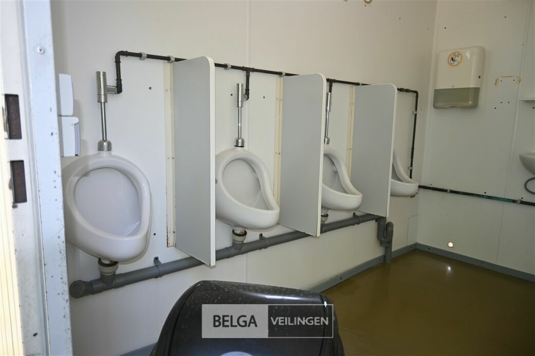 WC-container WARSCO – foto 12 – kavel bij Belga Veilingen