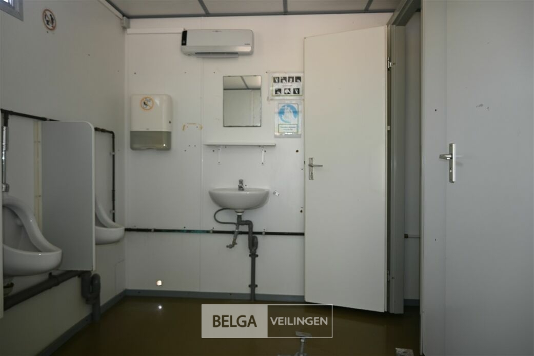 WC-container WARSCO – foto 13 – kavel bij Belga Veilingen