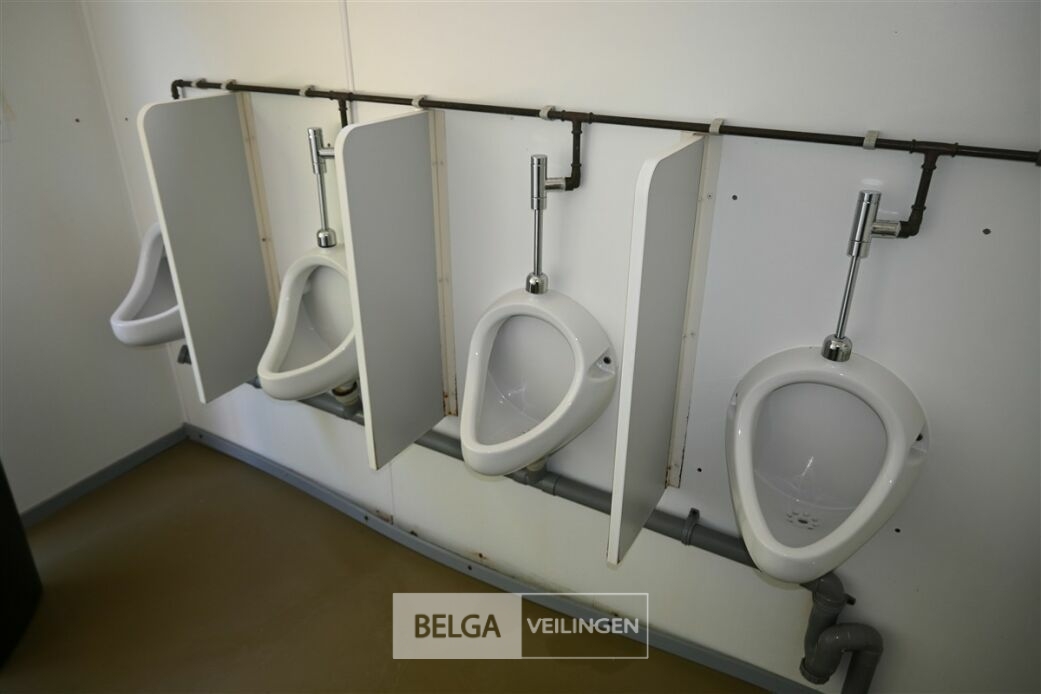 WC-container WARSCO – foto 15 – kavel bij Belga Veilingen