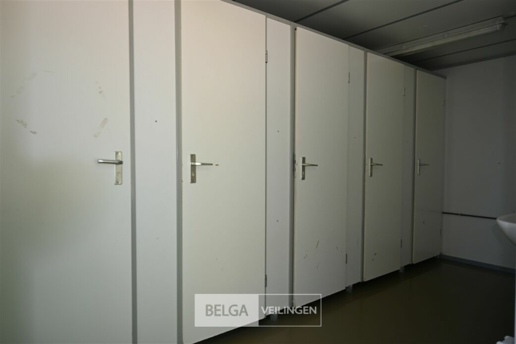 WC-container WARSCO – foto 16 – kavel bij Belga Veilingen