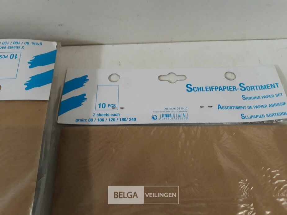 10 x Schuurpapier mix korrel 10 vellen – foto 3 – kavel bij Belga Veilingen, Oudsbergen
