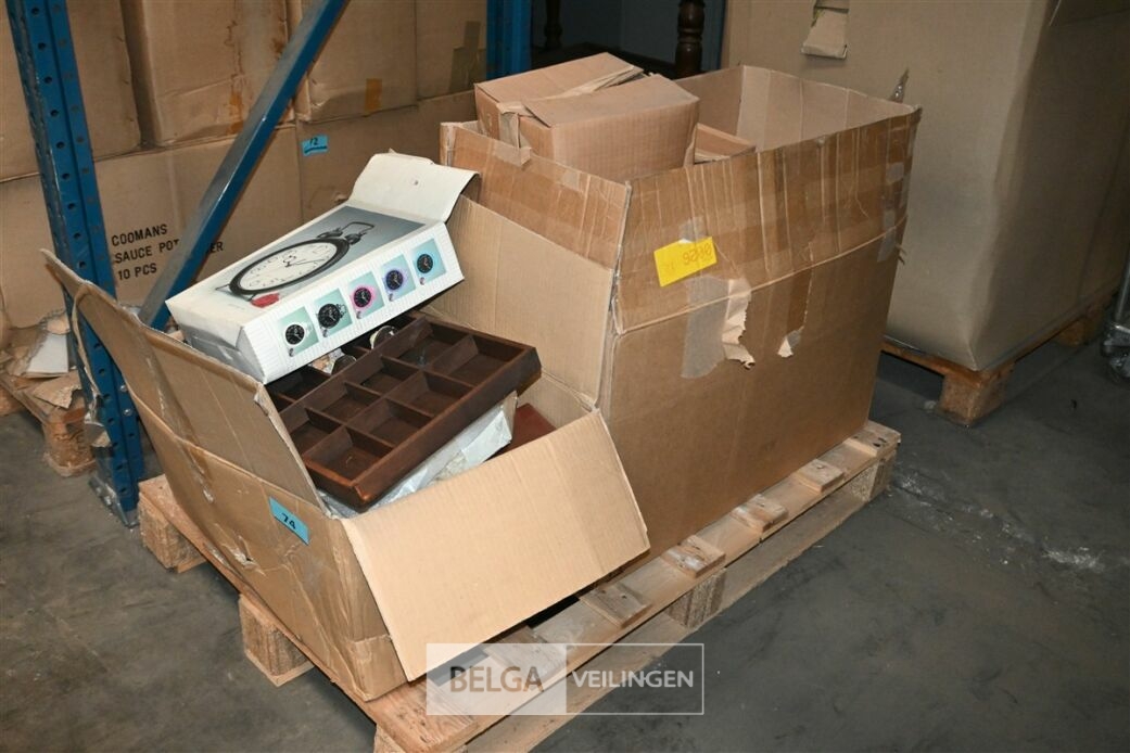 1 Pallet divers – foto 2 – kavel bij Belga Veilingen, Lummen