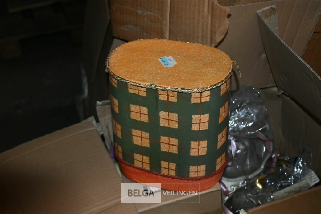1 Pallet divers – foto 7 – kavel bij Belga Veilingen, Lummen