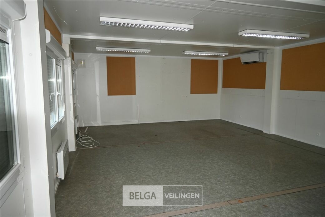 Klascontainer – foto 11 – kavel bij Belga Veilingen